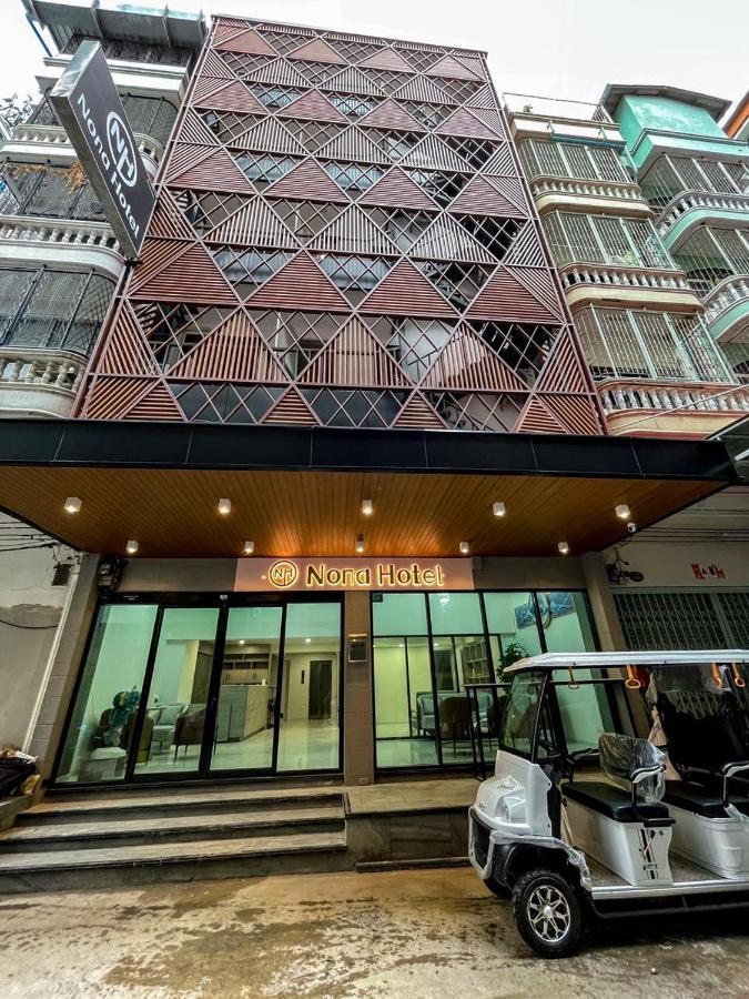 Nona Hotel, Bangkok Makkasan Exterior photo